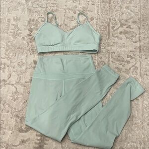 CRZ YOGA Light Green Sports Bra and Leggings Set